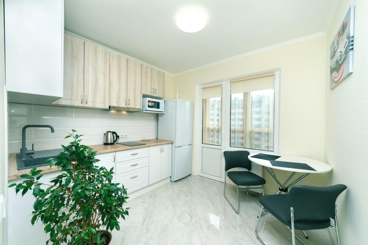 公寓 люкс на улица софии русовой 7 Near Metro Poznyaki Lux On Sofia Rusova Street 7